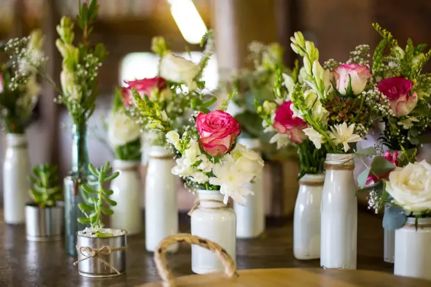 bruidsboeket hergebruiken kleine boeketjes