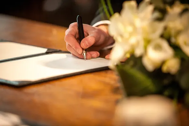 De leukste manieren om een getuige te vragen op je bruiloft