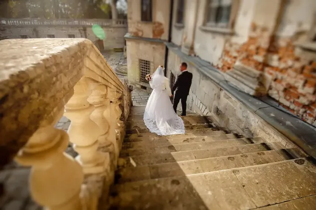 trouwfoto's maken bij een museum