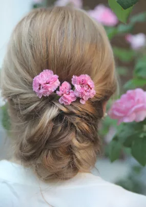 Bloemenkrans bruid: de mooiste manieren om bloemen in je haar te dragen