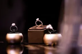 Hoe vind je verlovingsringen die echt bij jullie passen