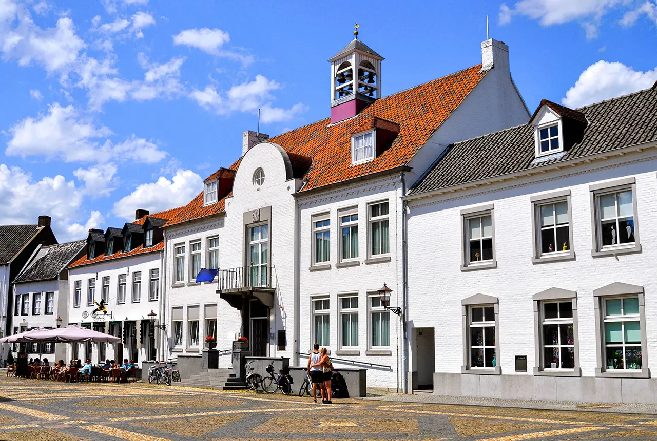 Trouwfoto locatie Limburg: Thorn, het witte stadje